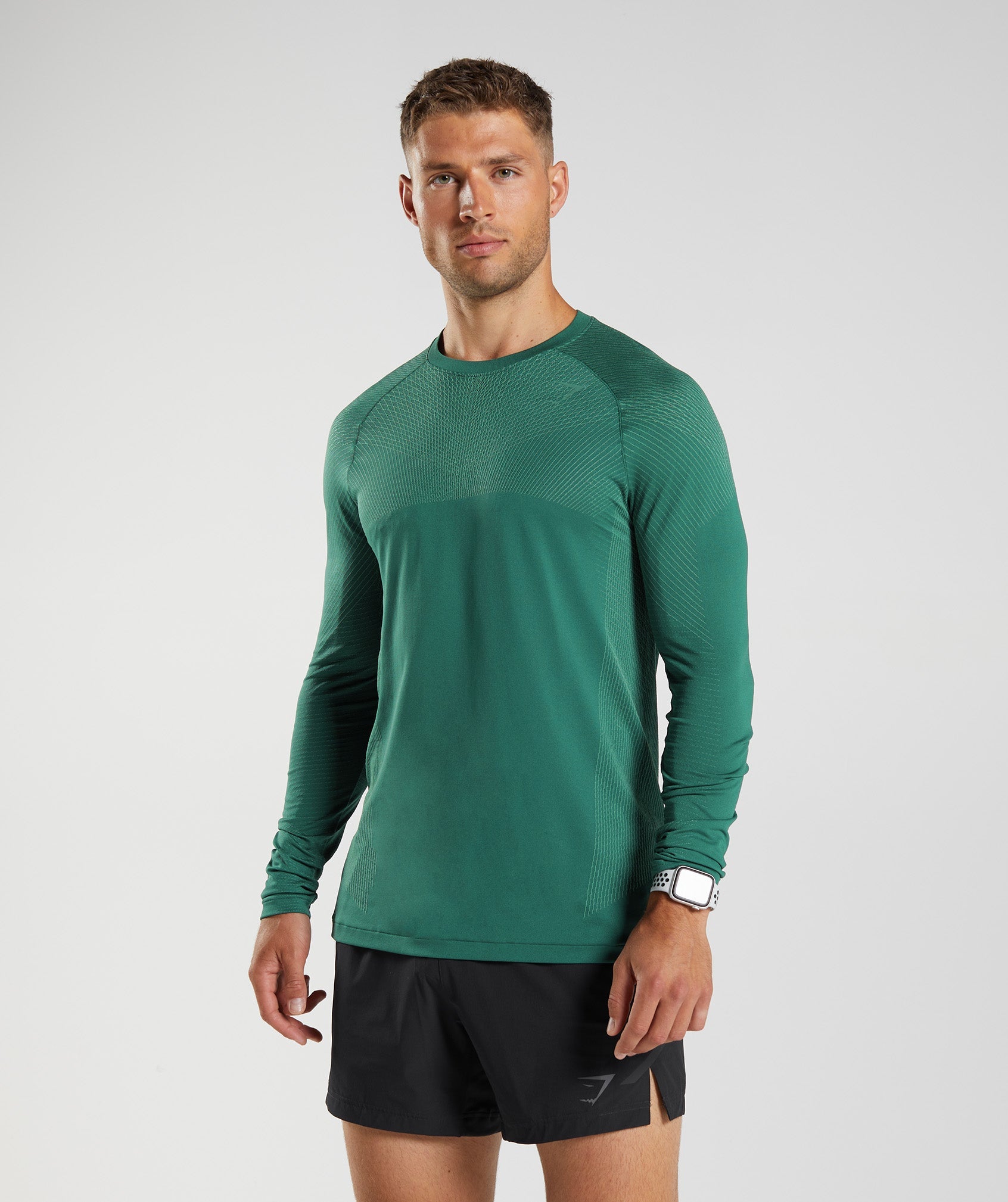 Apex Seamless Long Sleeve T-Shirt in Woodland Green/Hoya Green