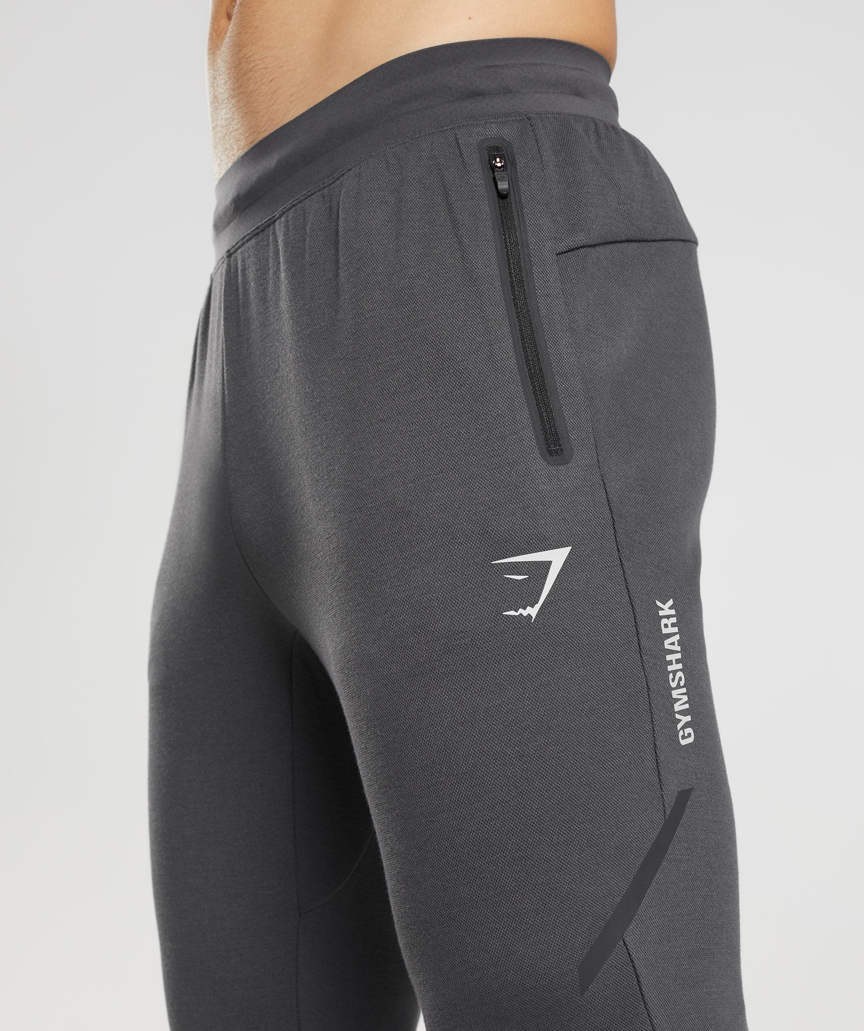 Gymshark Black Arrival Knit Joggers for Men - SMALL