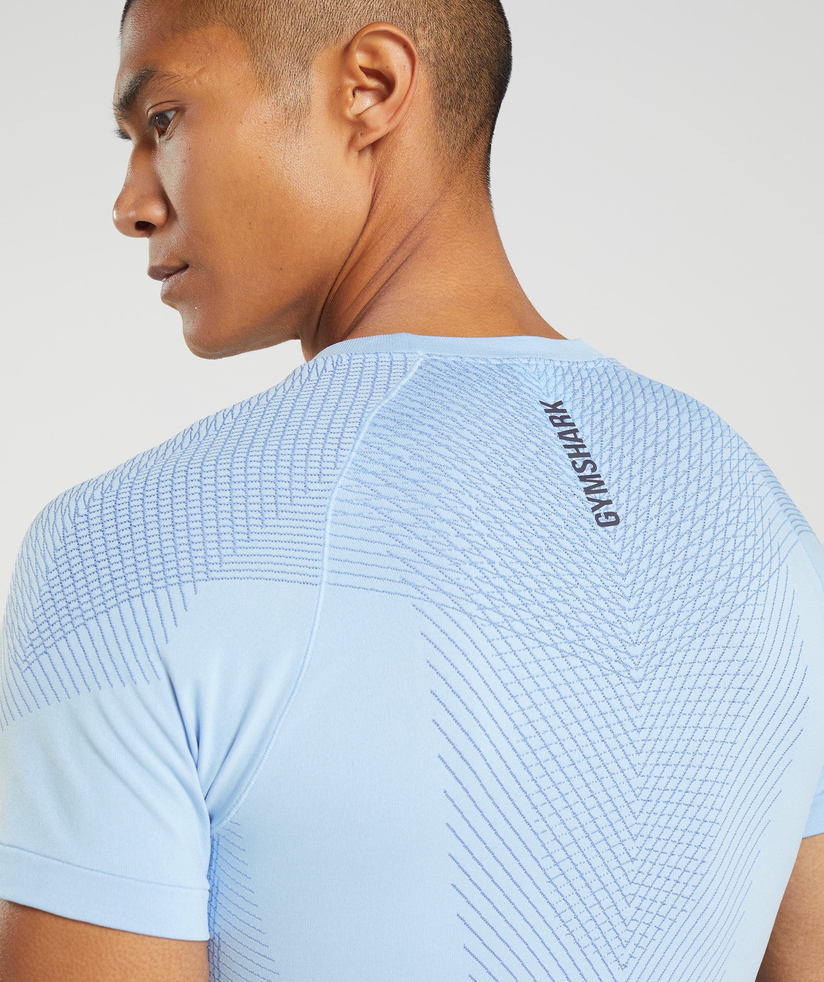 Apex Seamless T-Shirt in Linen Blue/Court Blue - view 5