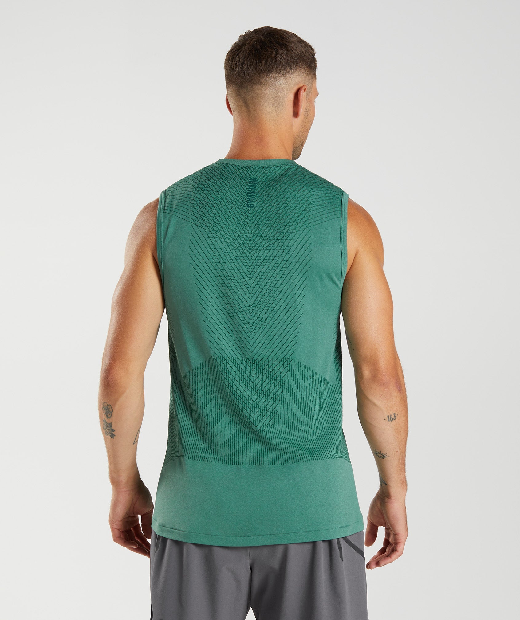 Apex Seamless Tank in Hoya Green/Woodland Green