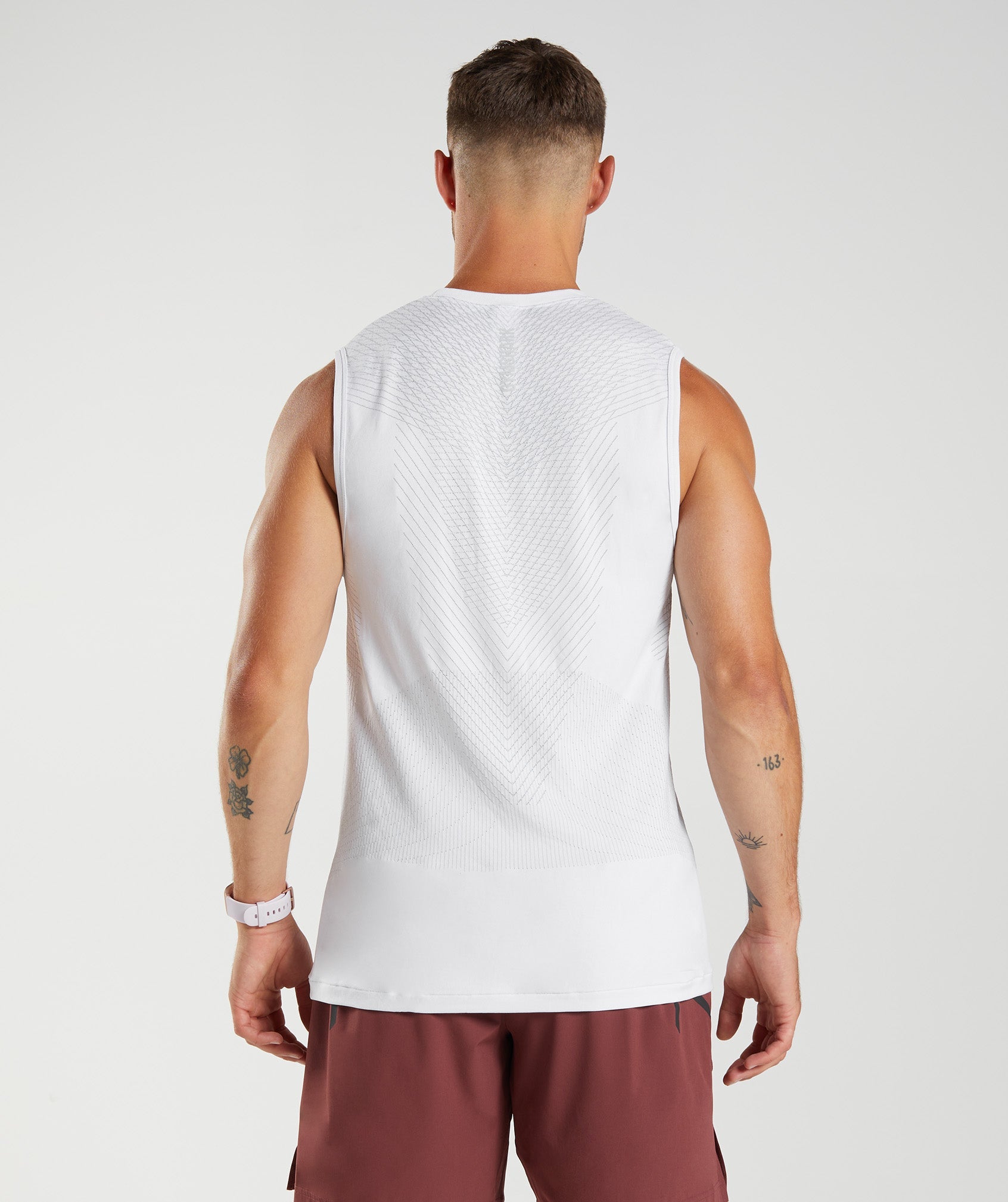 Apex Seamless Tank in White/Light Grey