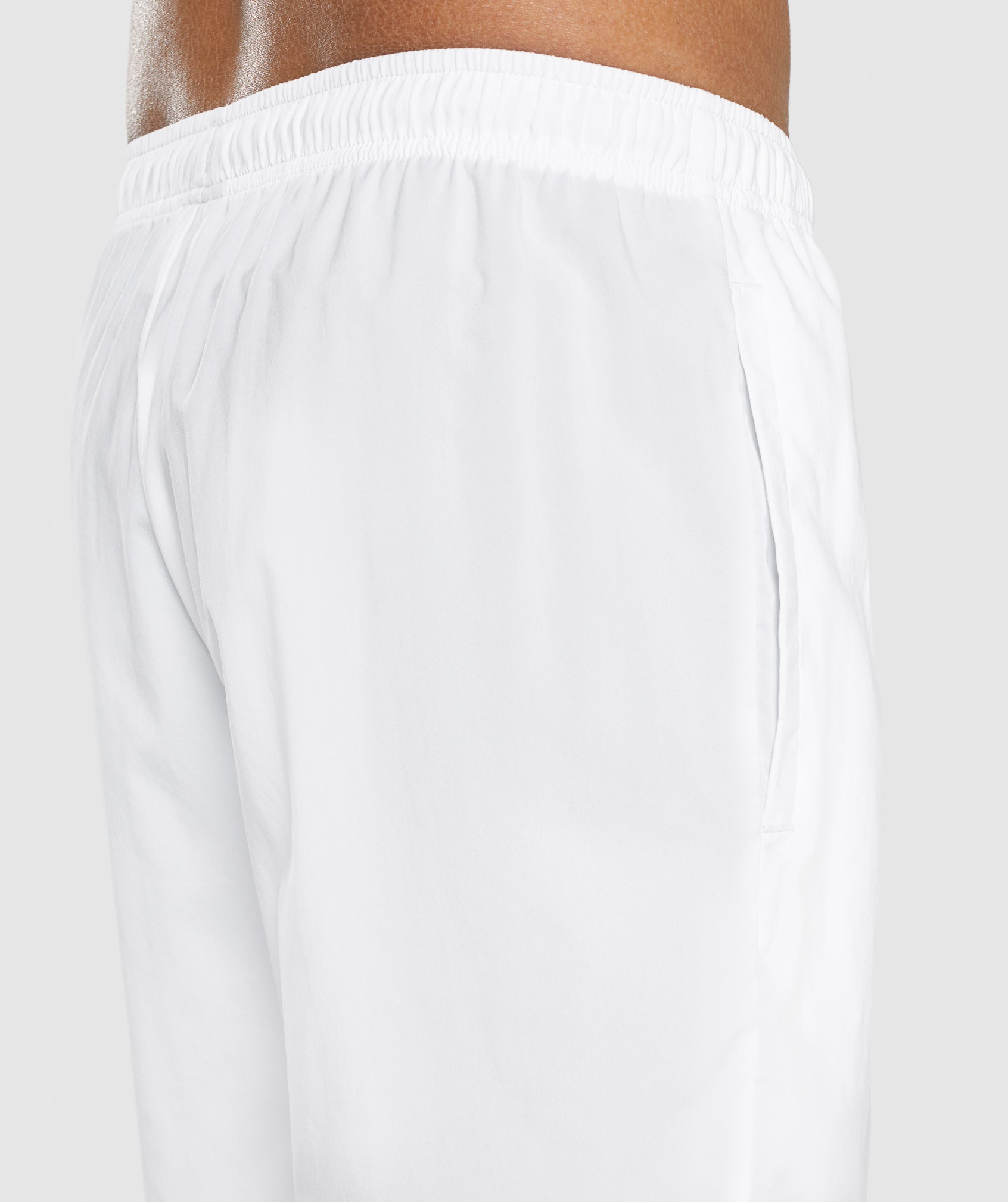 Arrival 7" Shorts in White