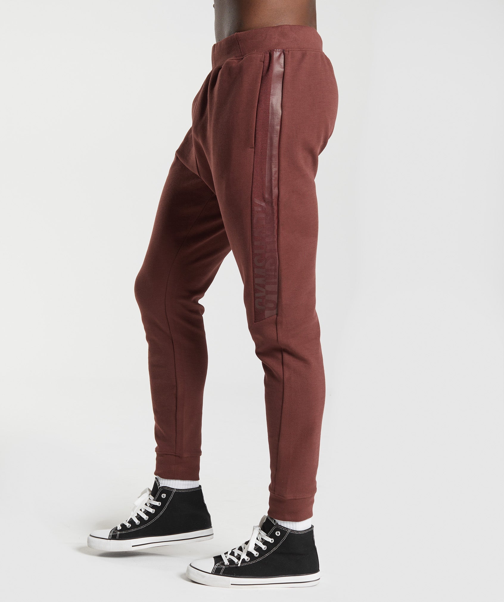 Gymshark Bold React Joggers - Cherry Brown