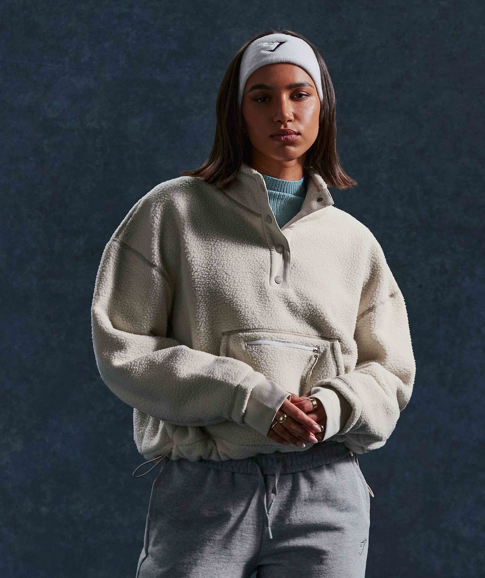 Pause Borg Pullover in Pebble Grey