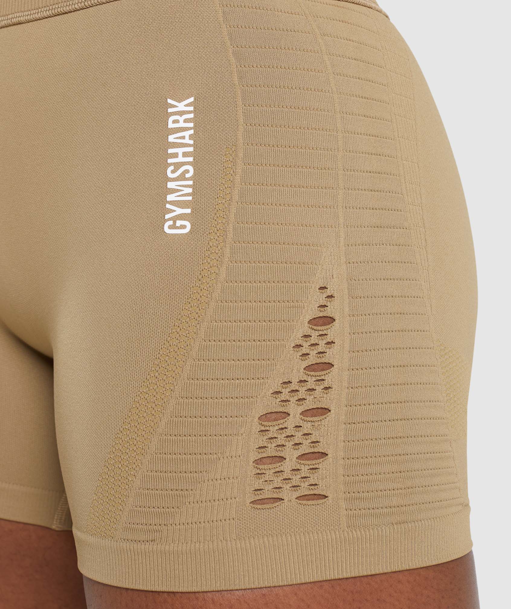 Energy Seamless Shorts in Biscotti Brown