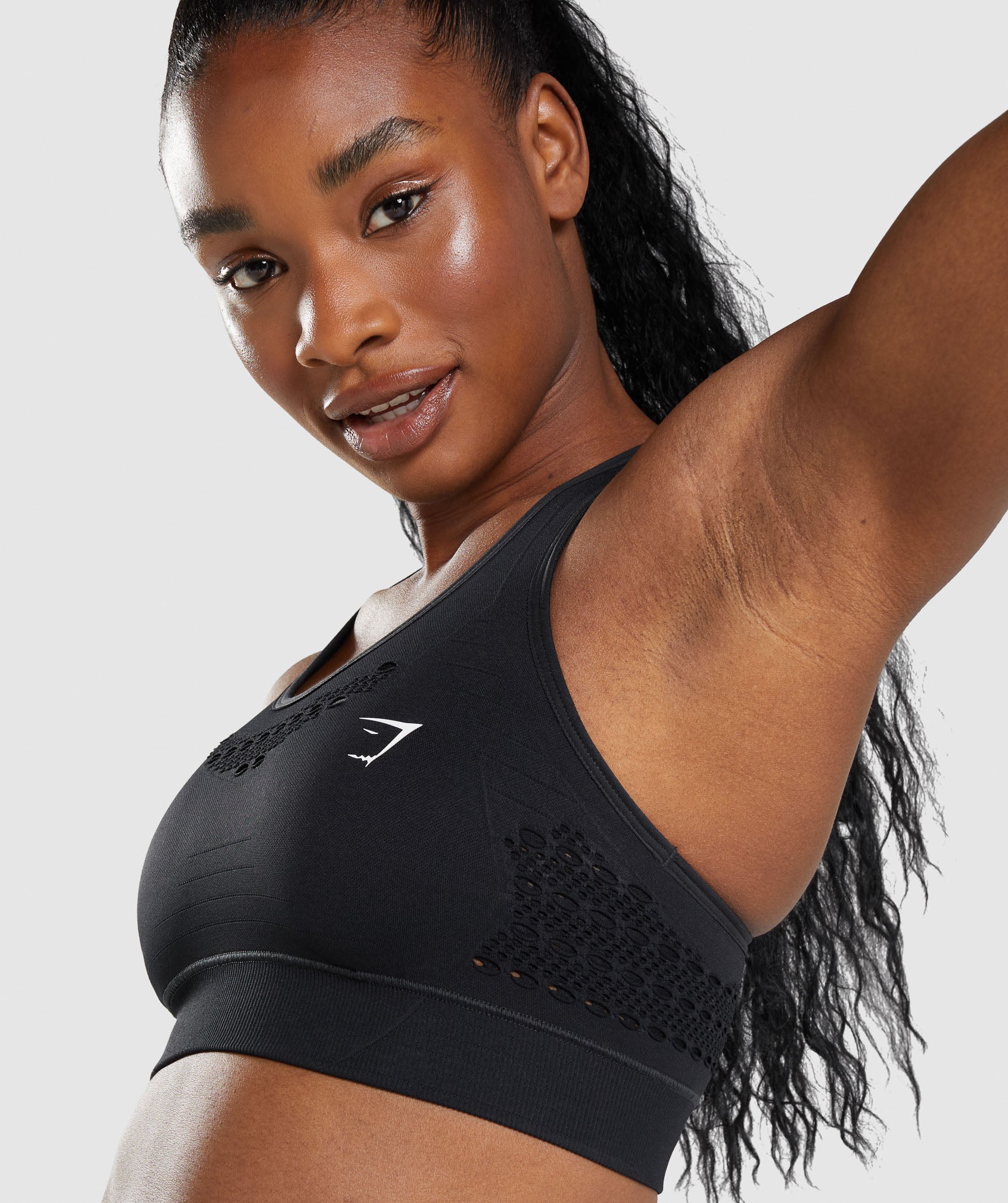 Gymshark Energy Seamless Sports Bra - Black 2  Seamless sports bra, Black sports  bra, Workout bras sports