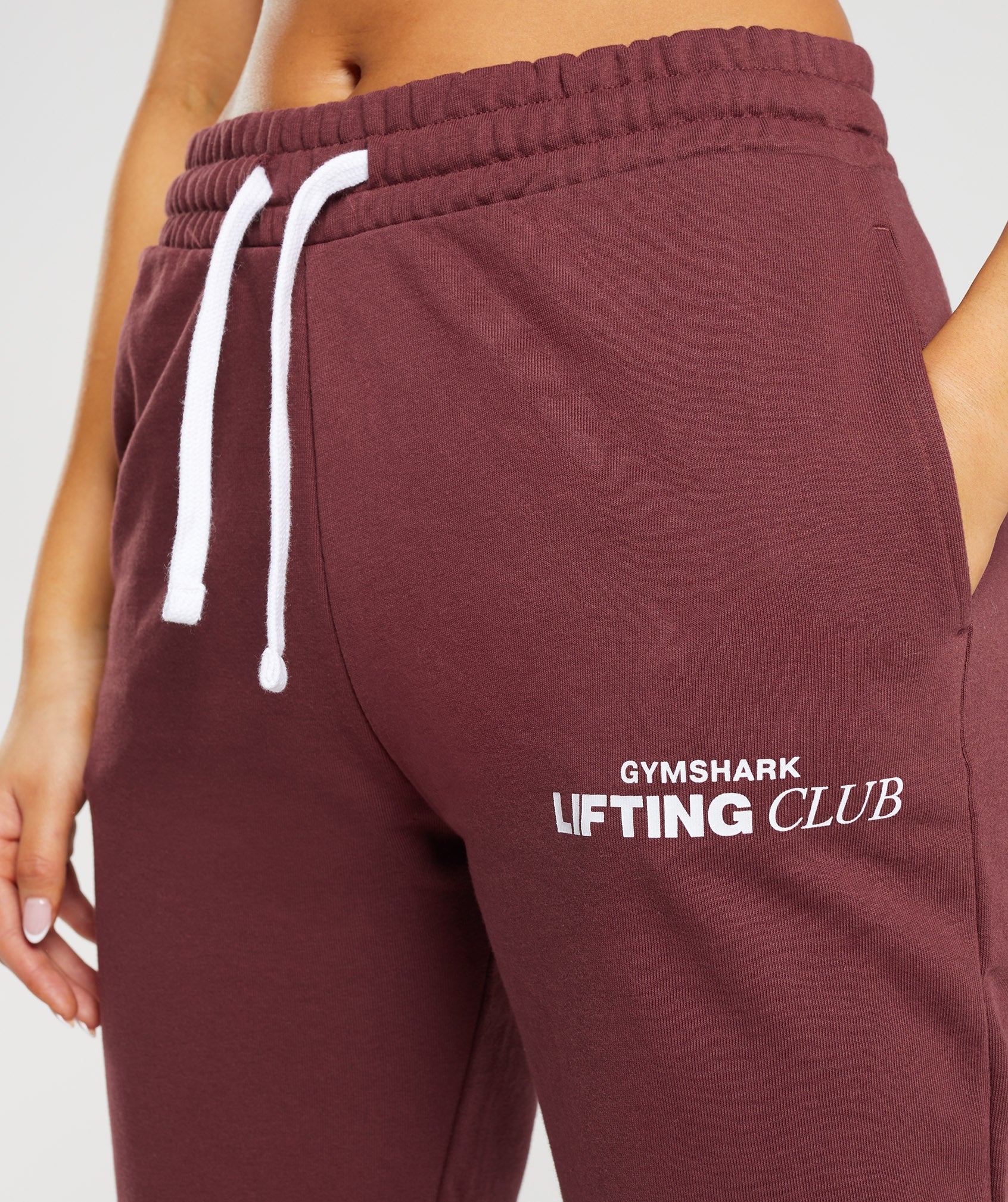 Social Club Joggers in Cherry Brown