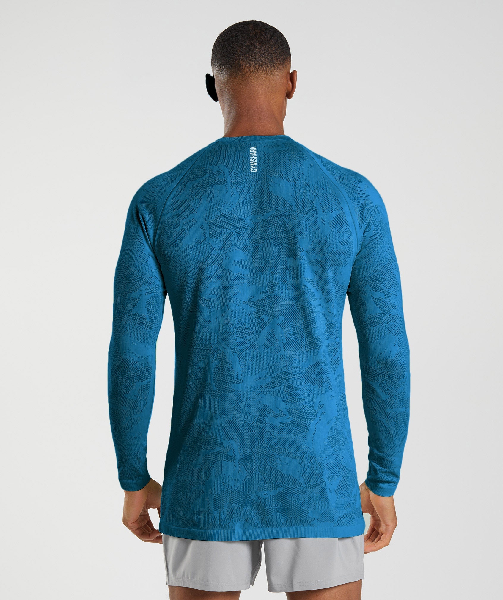 Geo Seamless Long Sleeve T-Shirt in Atlantic Blue/Shark Blue