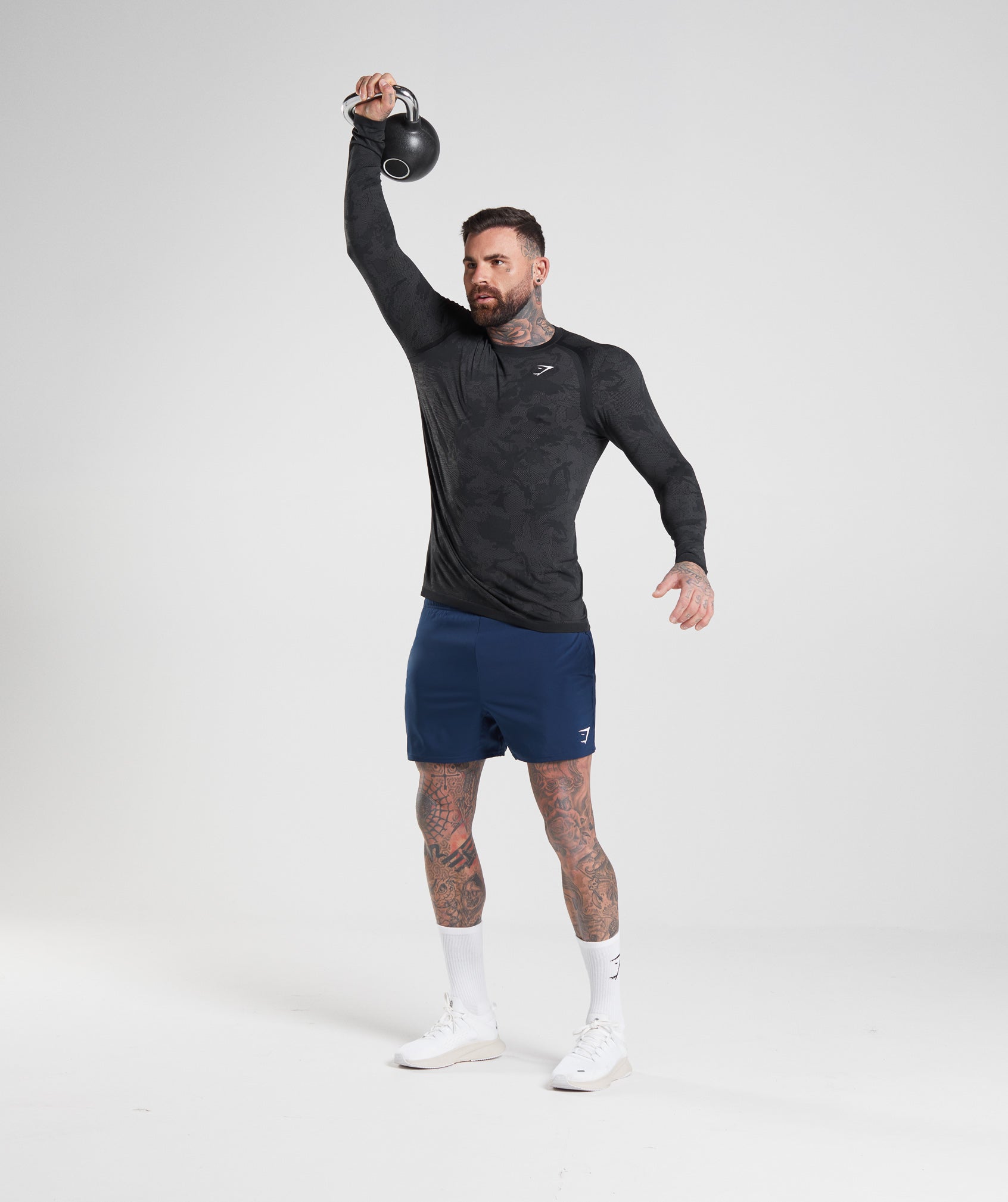 Gymshark Men's Aspect Lightweight Seamless Long Sleeve T-Shirt, Black
