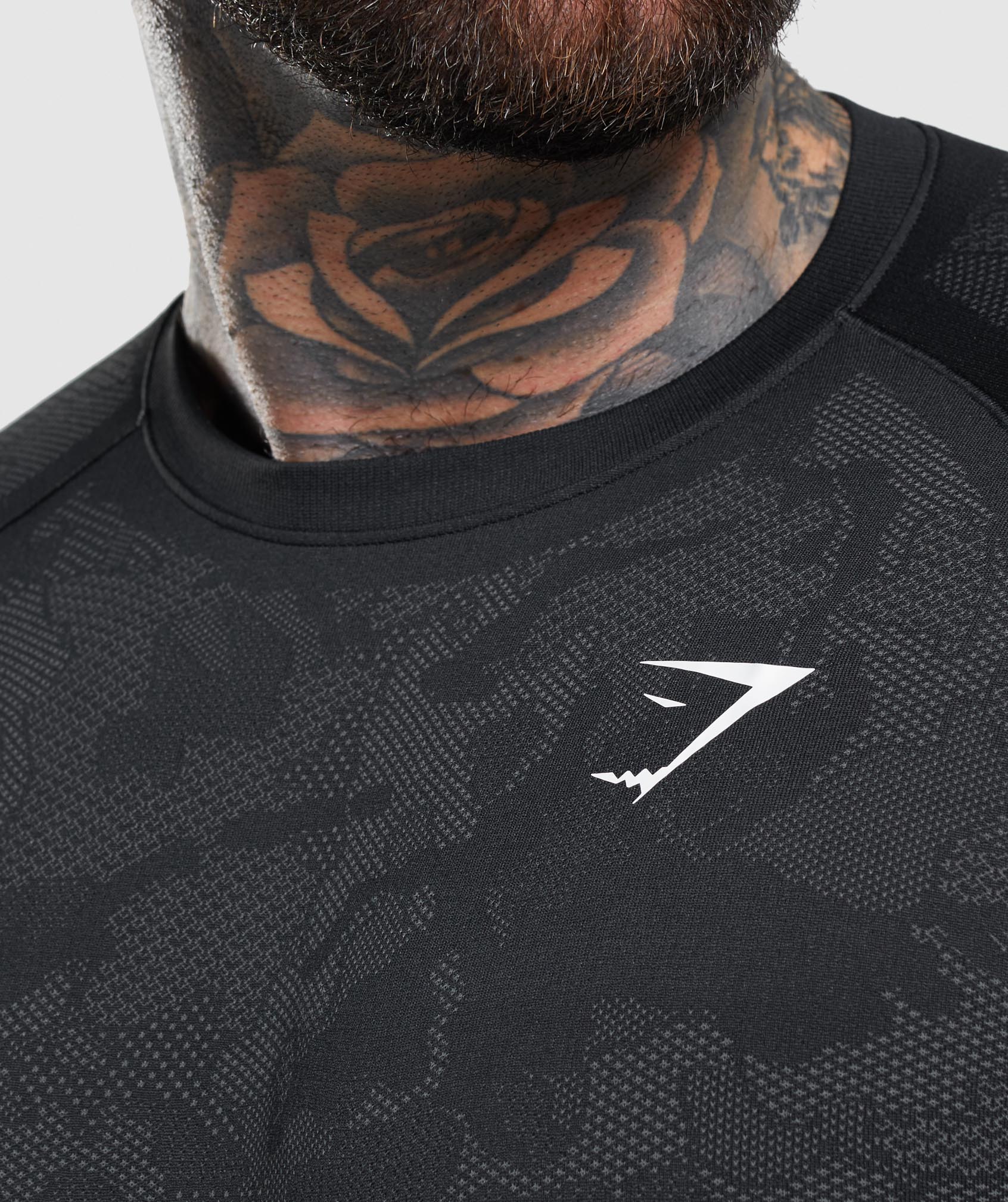 Geo Seamless Long Sleeve T-Shirt in Black/Charcoal Grey