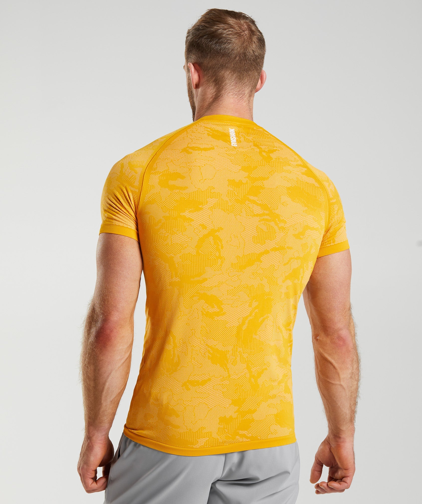 GYMSHARK Short Sleeve Crew Neck Logo Orange T-shirt Cotton in Yellow for  Men