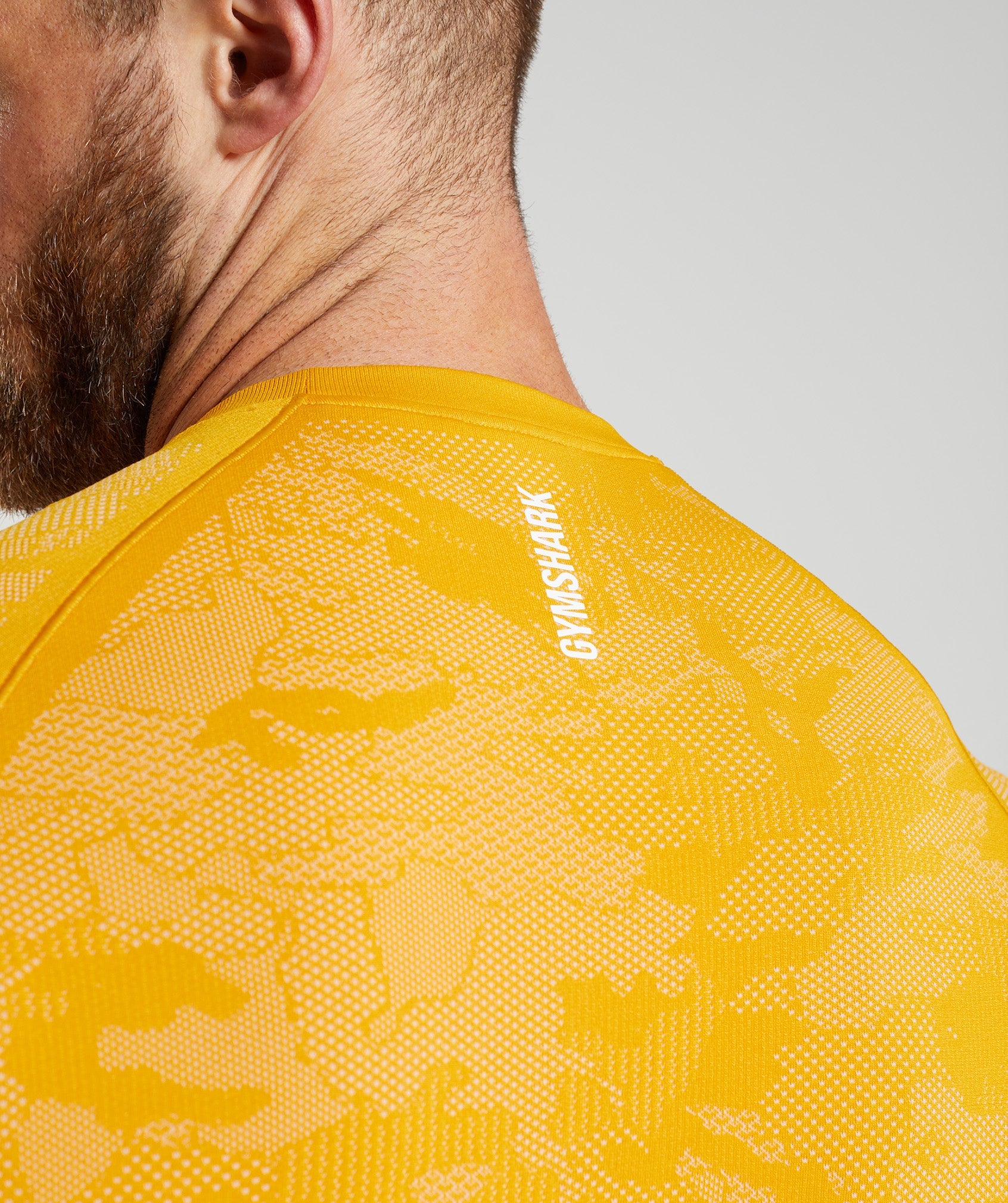 Geo Seamless T-Shirt in Sunny Yellow/White