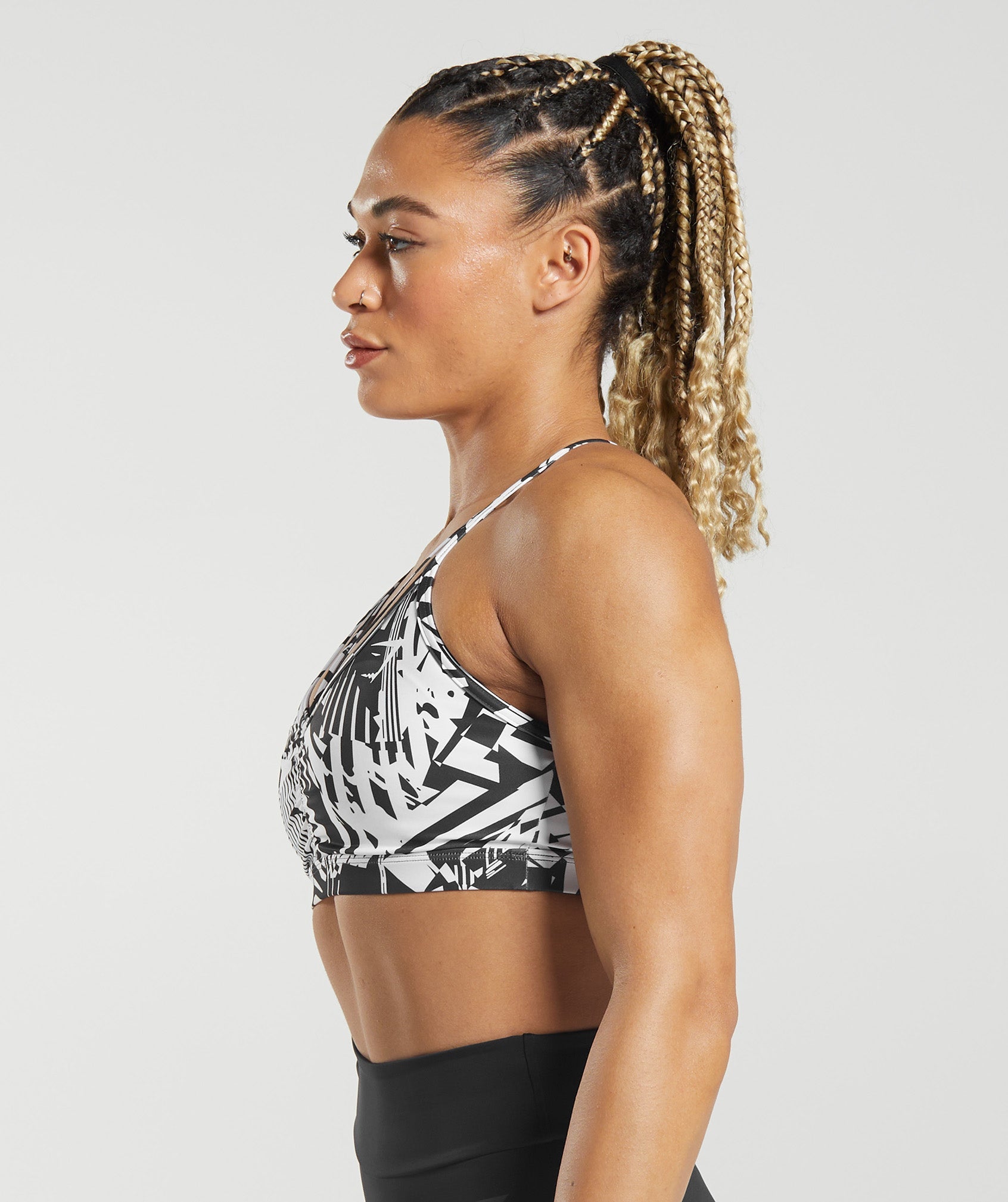 Nike Everything Leopard Sports Bra in Black