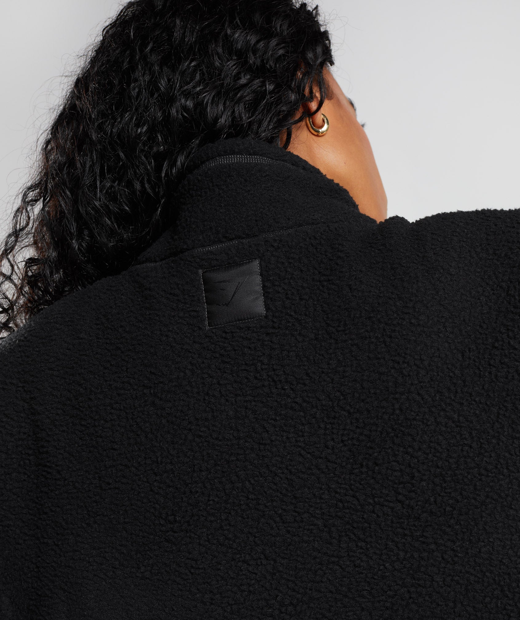 Pause Borg Pullover in Black - view 6