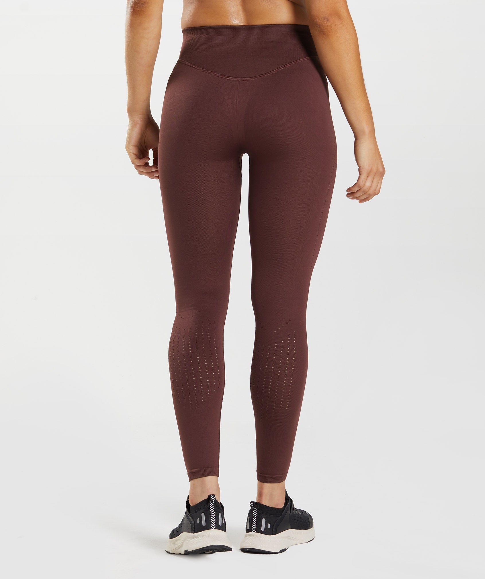 Sweat Seamless Sculpt Leggings in Baked Maroon - view 2