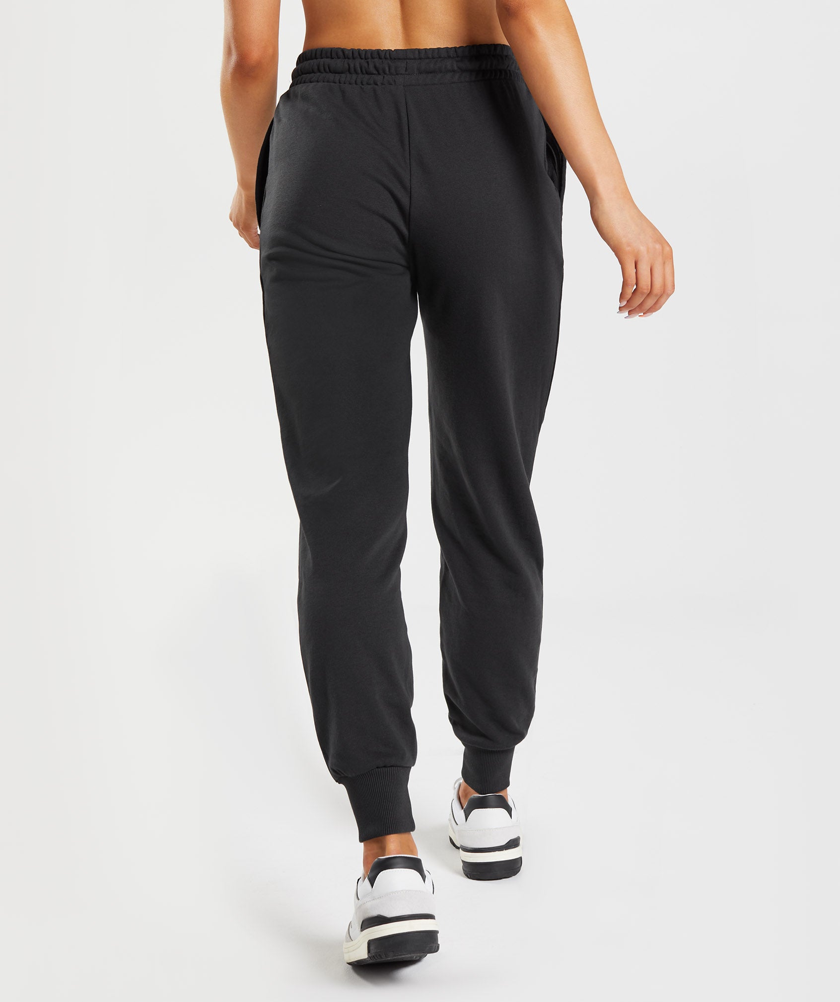 Gymshark Black Sweatpants Joggers Zip pockets Zip ankles Size Small