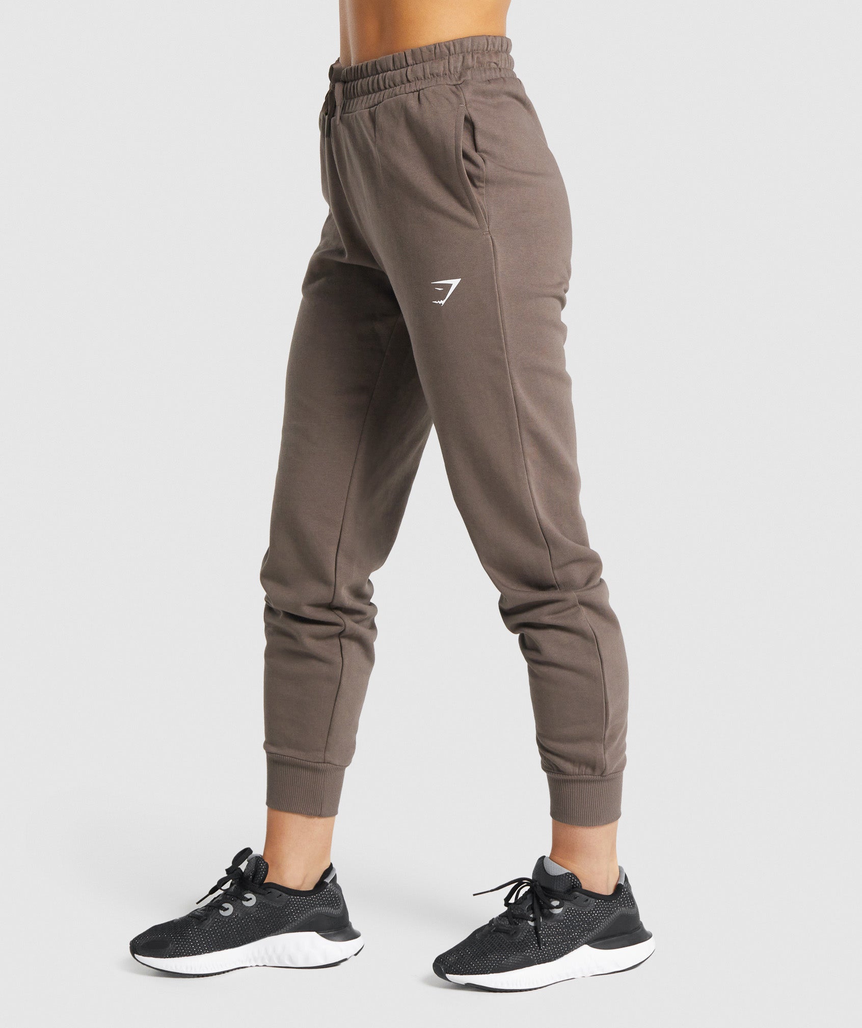 Gymshark Training Jogger, Women's Fashion, Activewear on Carousell