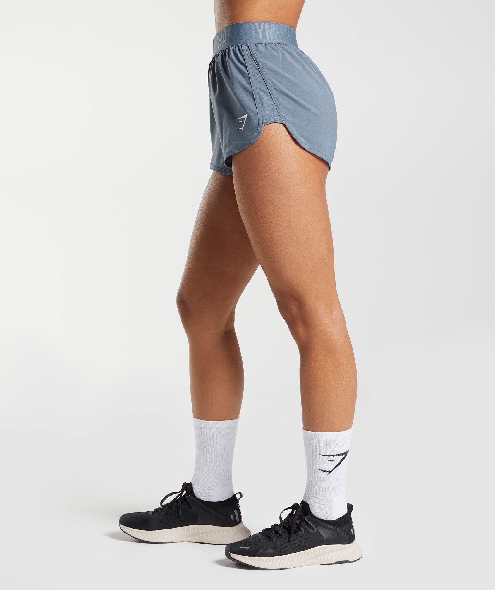 Gymshark Womens Training Loose Fit Shorts Thick Band Papaya Orange Size  Medium (Retail $30) - Dutch Goat