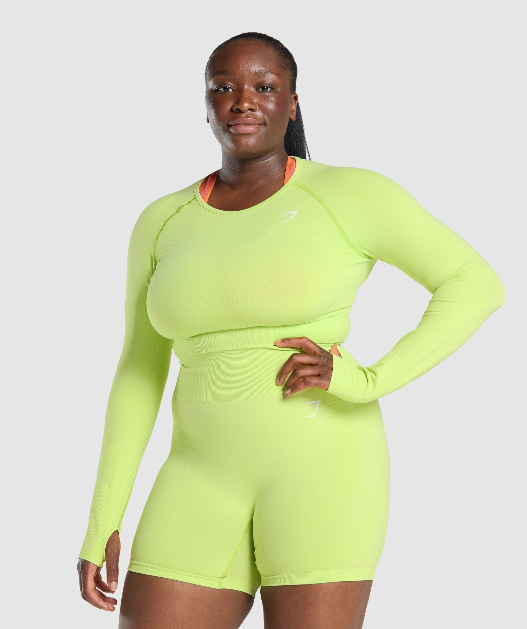 Gymshark Vital Seamless Long Sleeve Crop Khaki Marl, Women's Fashion,  Activewear on Carousell