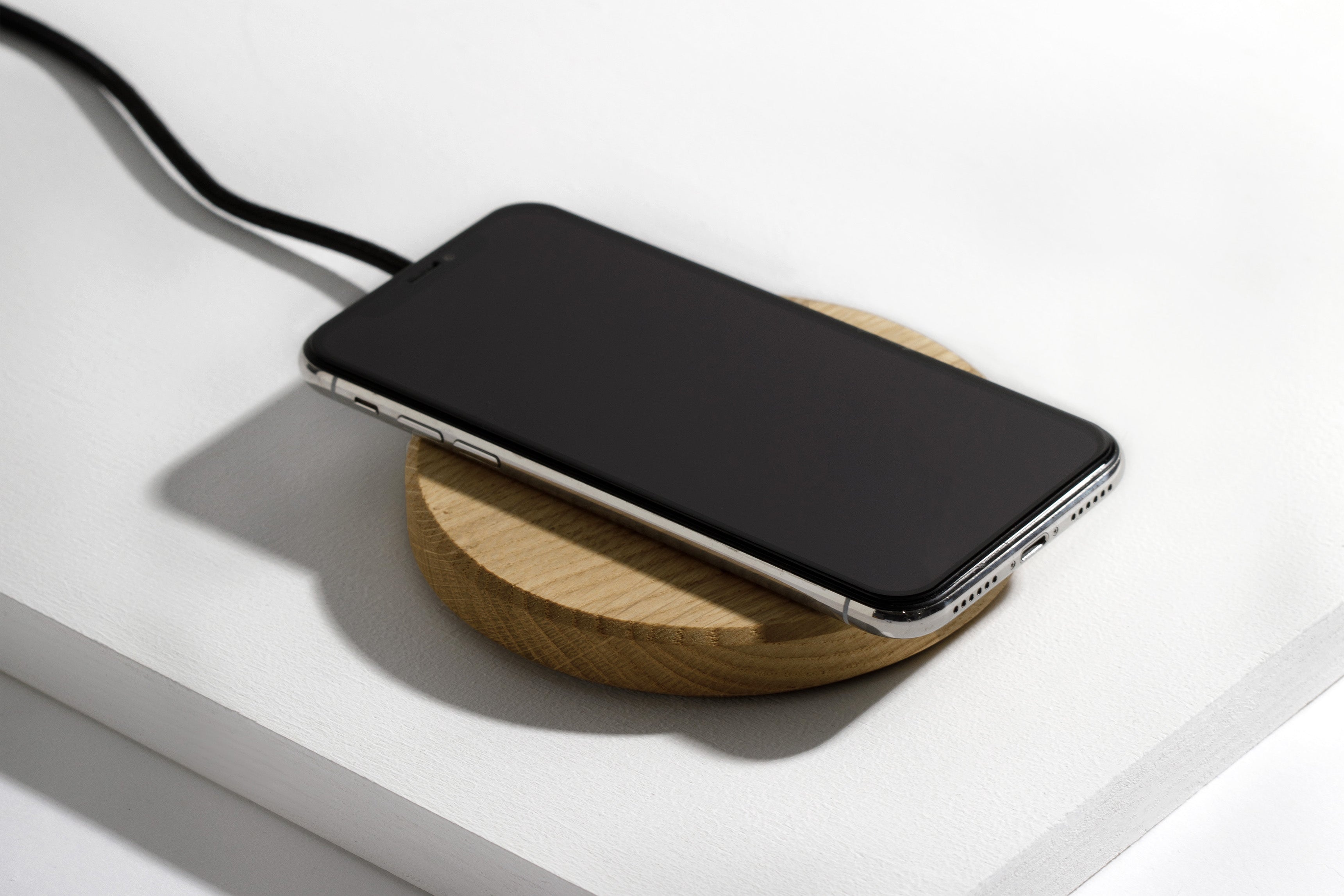 iPhone Accessories: Docks, Chargers, Stands
