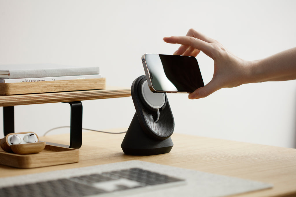 wooden magsafe iphone stand