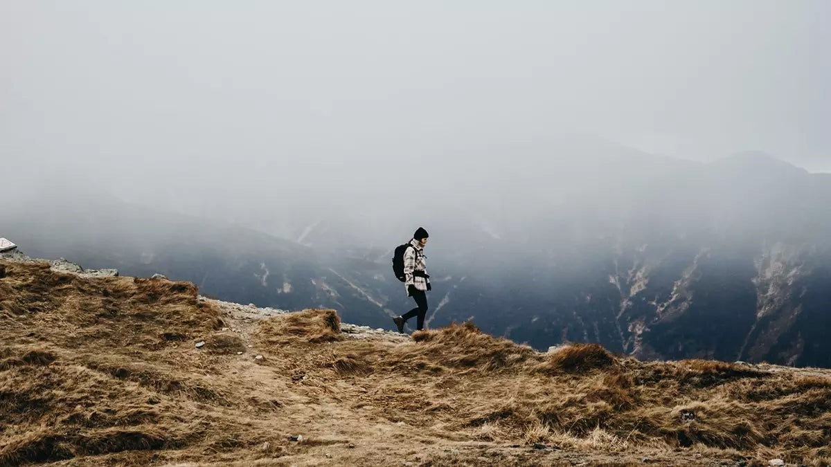 girl walking in the mountais