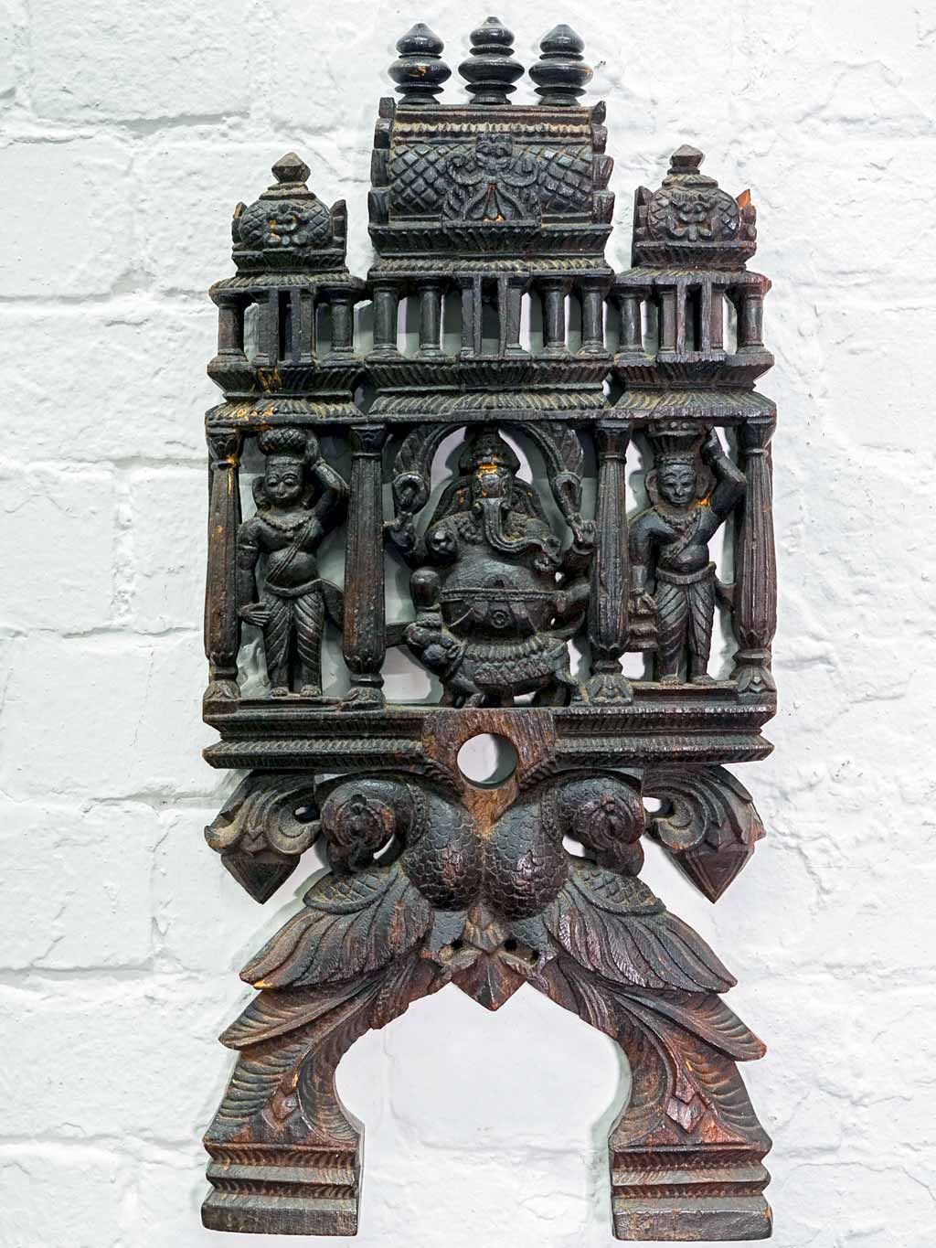 Carved Vintage Ganesh Kadavi