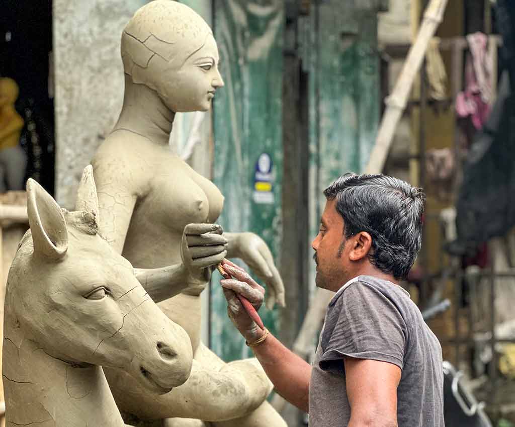 Clay sculptures of Kumortuli, Kolkata