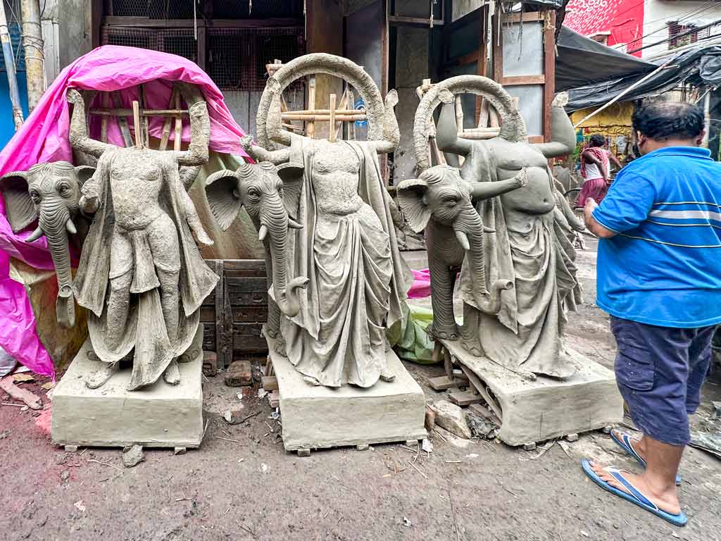 Clay sculptures of Kumortuli, Kolkata