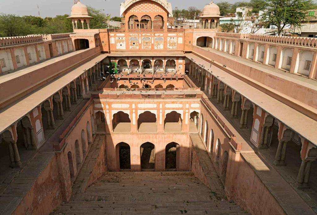 Bara Baoli, Bandarej, Rajasthan