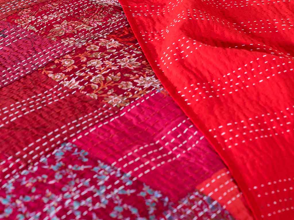 Silk-patchwork-Kantha-bedspread-red-detail