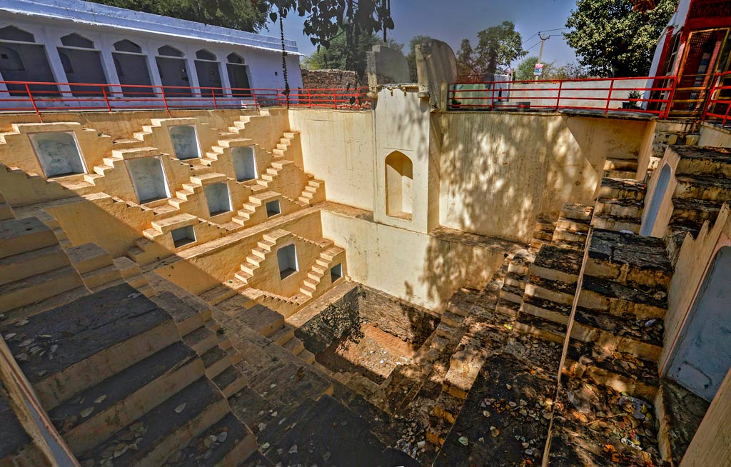 Kund ke Balaji stepwell at Toonga