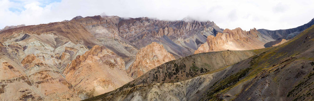 Hills above the Shillakong valley on the approach to the Nigutse La