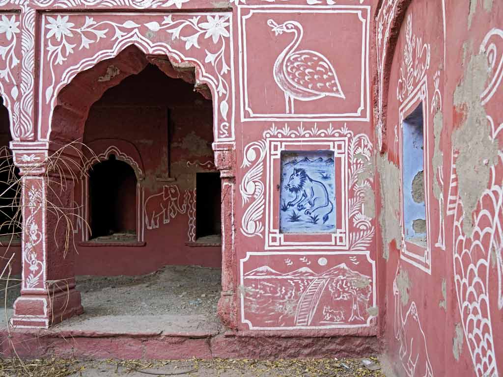 Paintings at Viratnagar village well