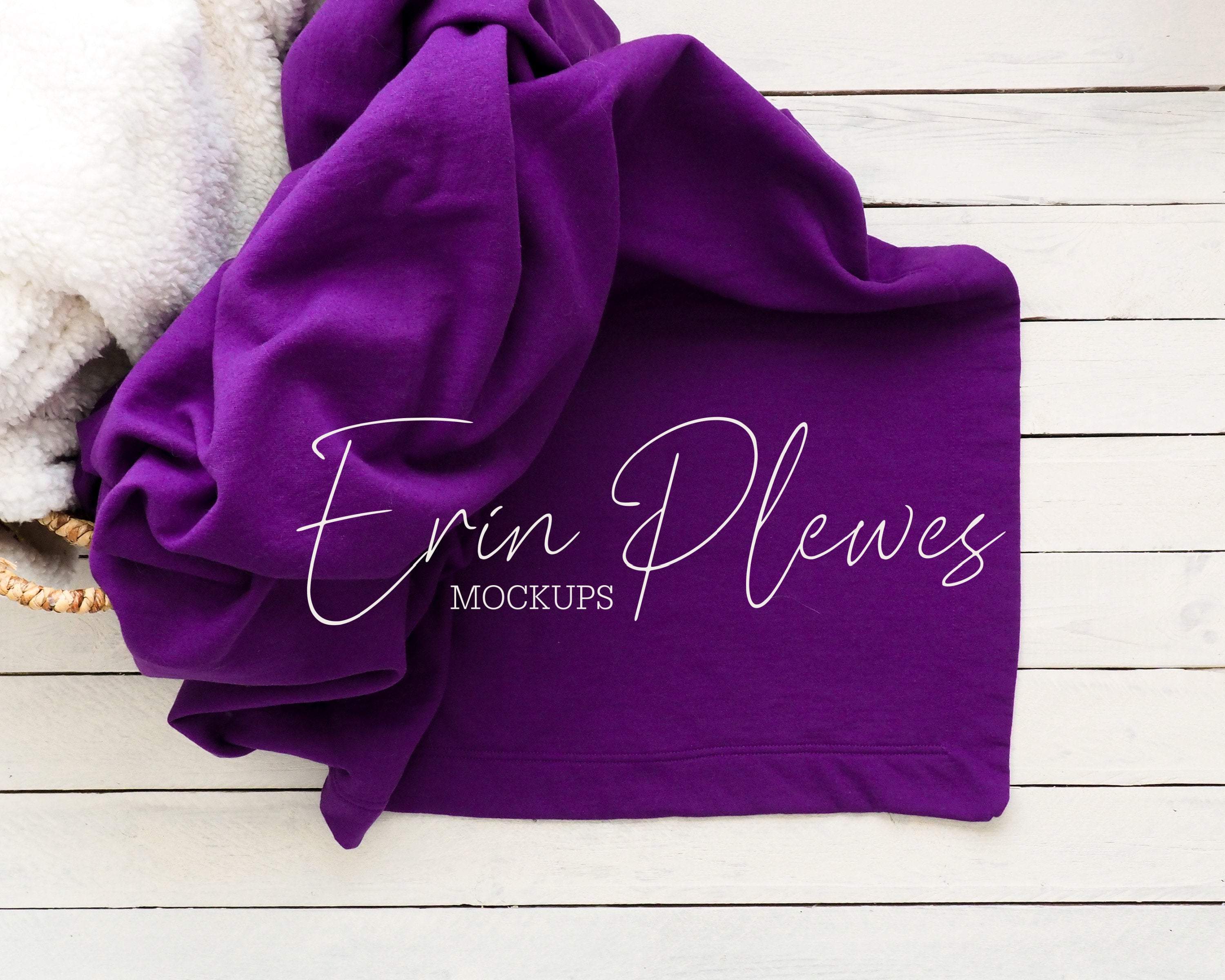 Download Blanket Mockup Purple, Fleece blanket mock up in a basket ...