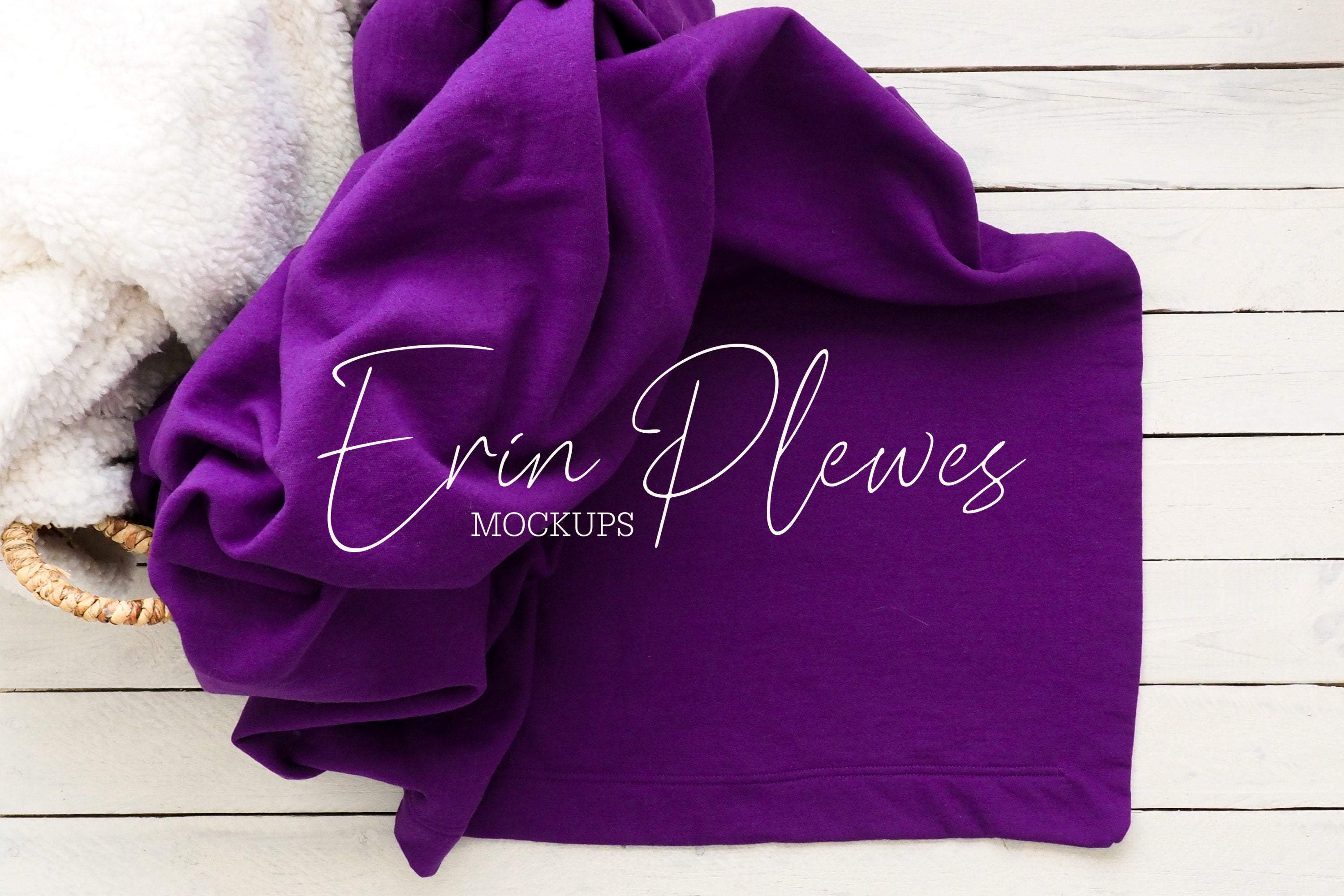 Download Blanket Mockup Purple, Fleece blanket mock up in a basket ...