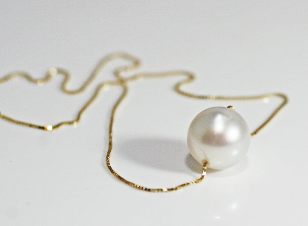 Pearl Necklace, Pearl Floating on a Delicate 14k Gold Necklace, Solid –  Paulla Tewksbury Jewelry