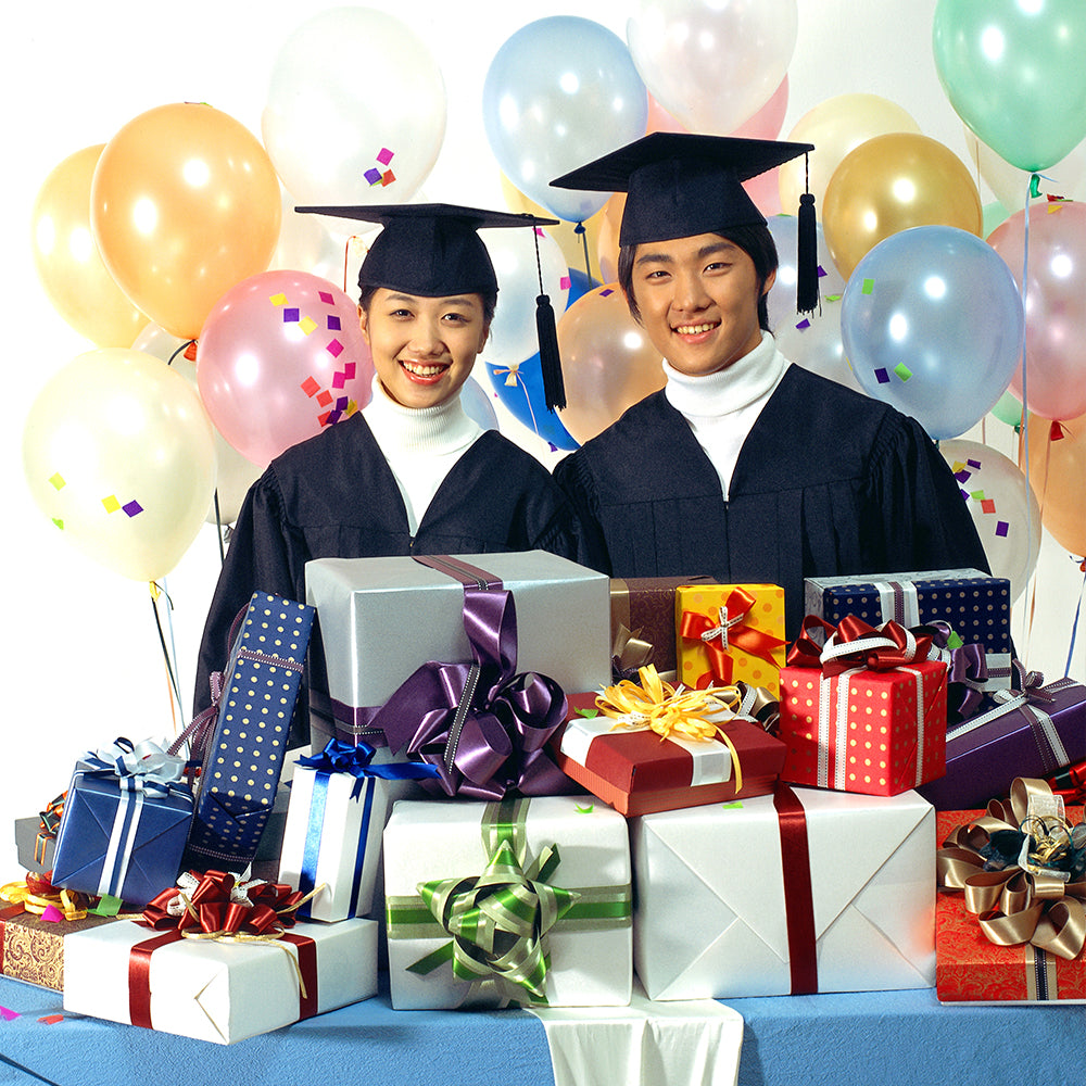 Great Gift Ideas to Prepare High School Graduates for College Life