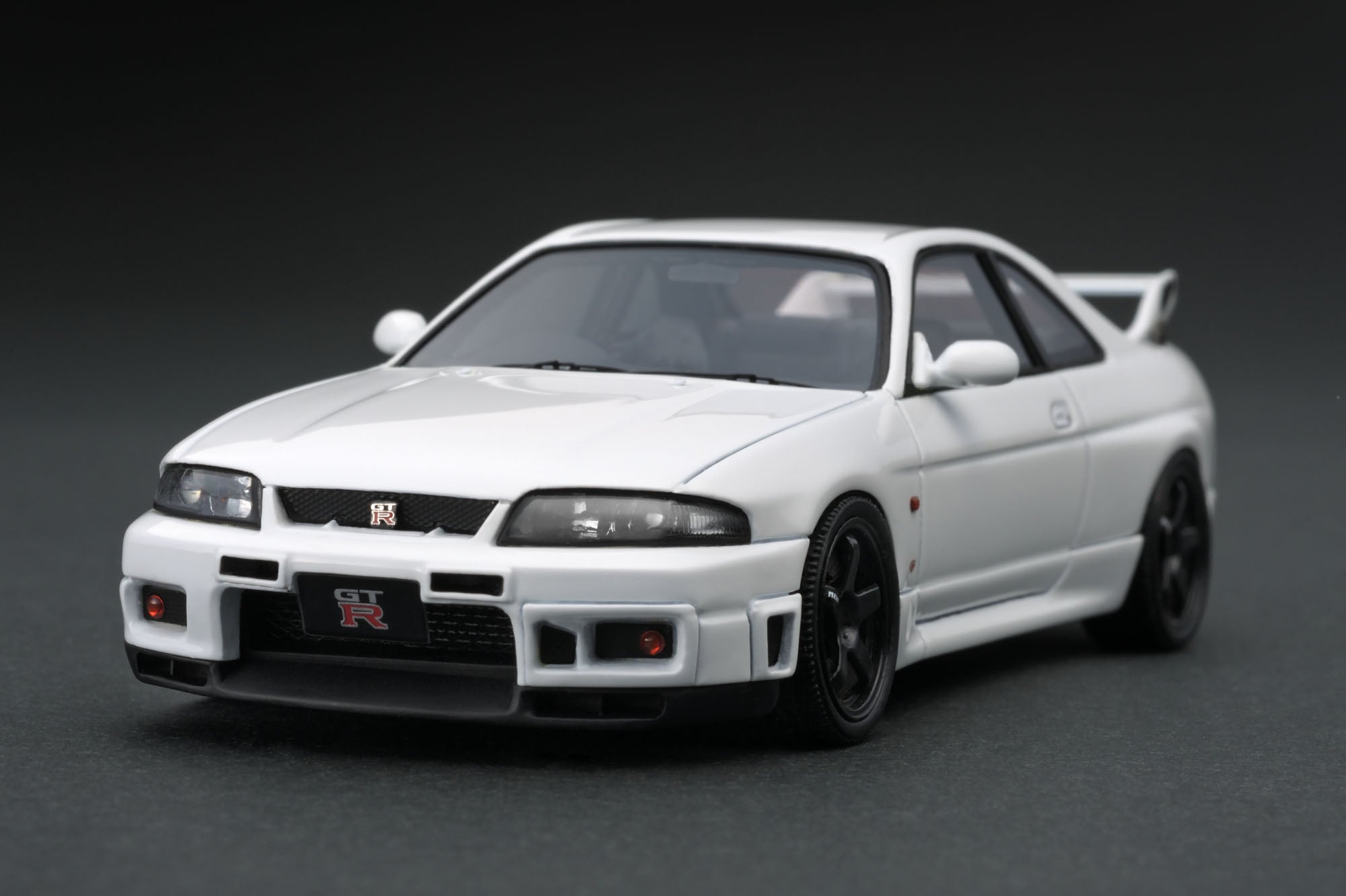 Ig1366 Nissan Skyline Gt R R33 V Spec White Ignition Model