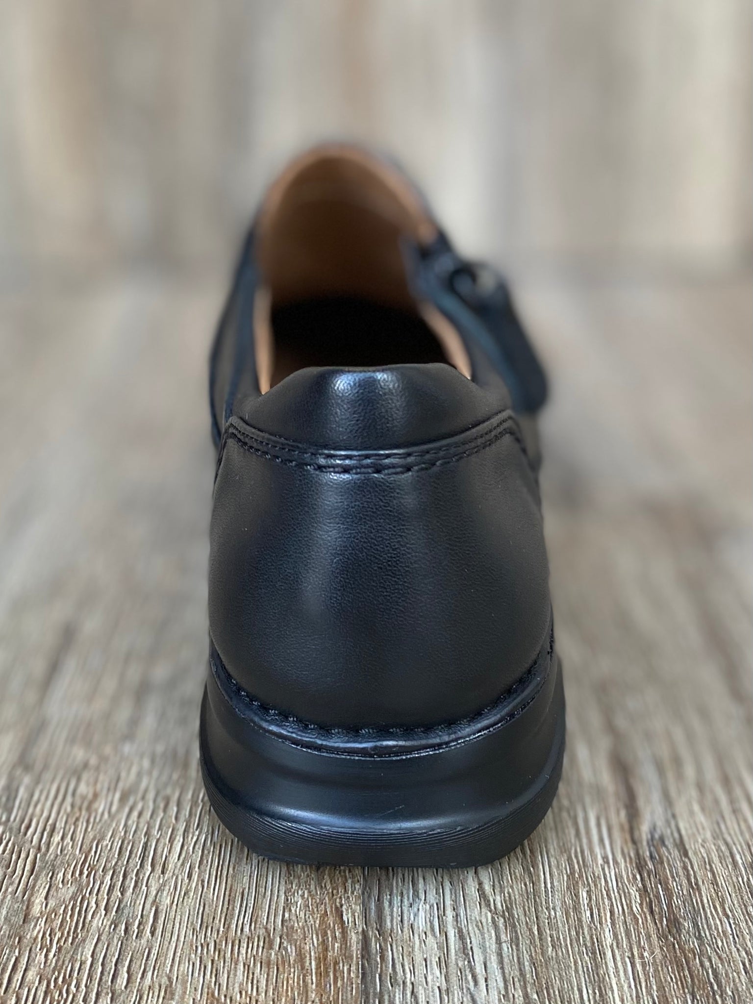 Clarks - Appley Zip - Black – Walk Rite Shoes