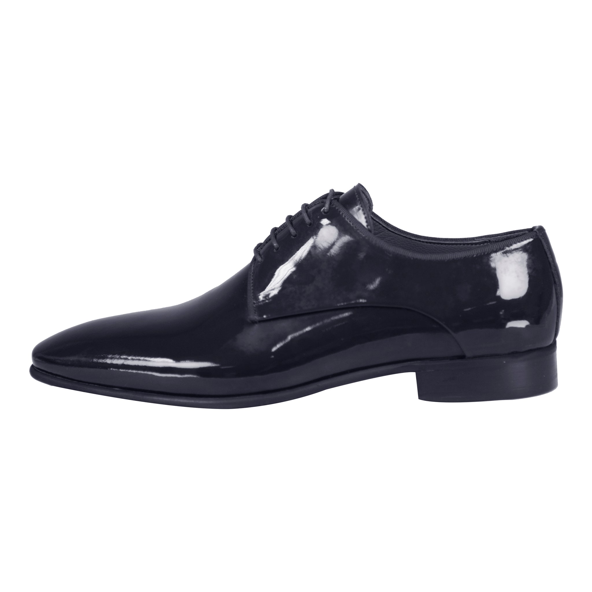 black shiny dress shoes