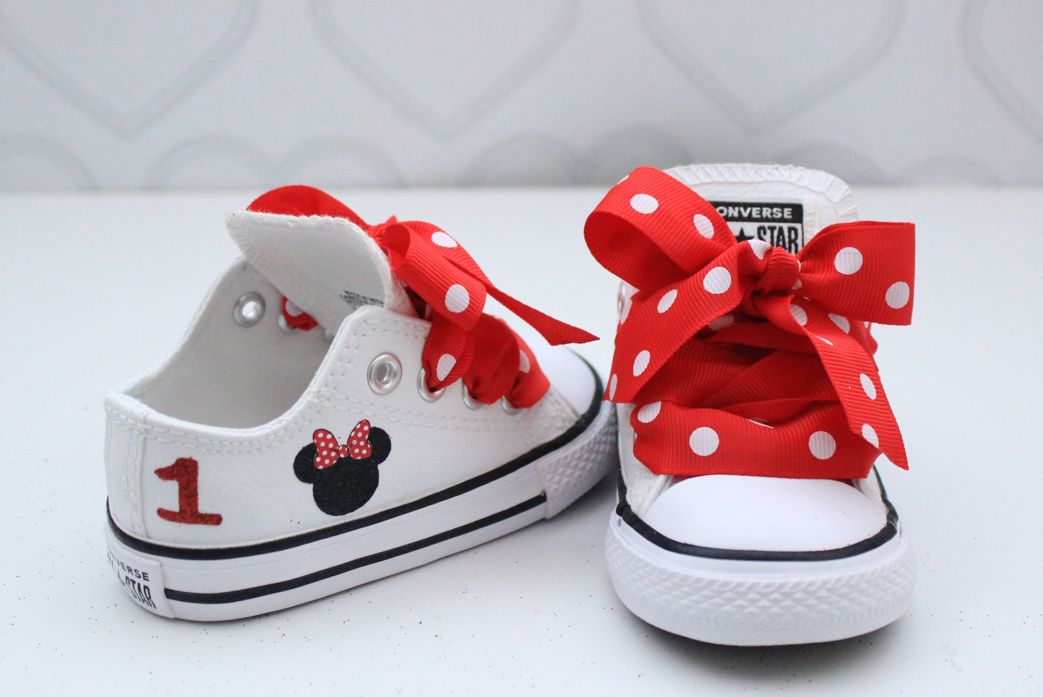 Mouse shoes- Mouse Converse-Minnie Toes & Hair Bows