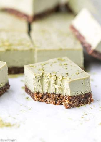 Raw Matcha Cheesecake Bars