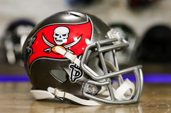 Tampa Bay Buccaneers Riddell Speed Authentic Helmet - 1997-2013 Throwb –  Green Gridiron, Inc.