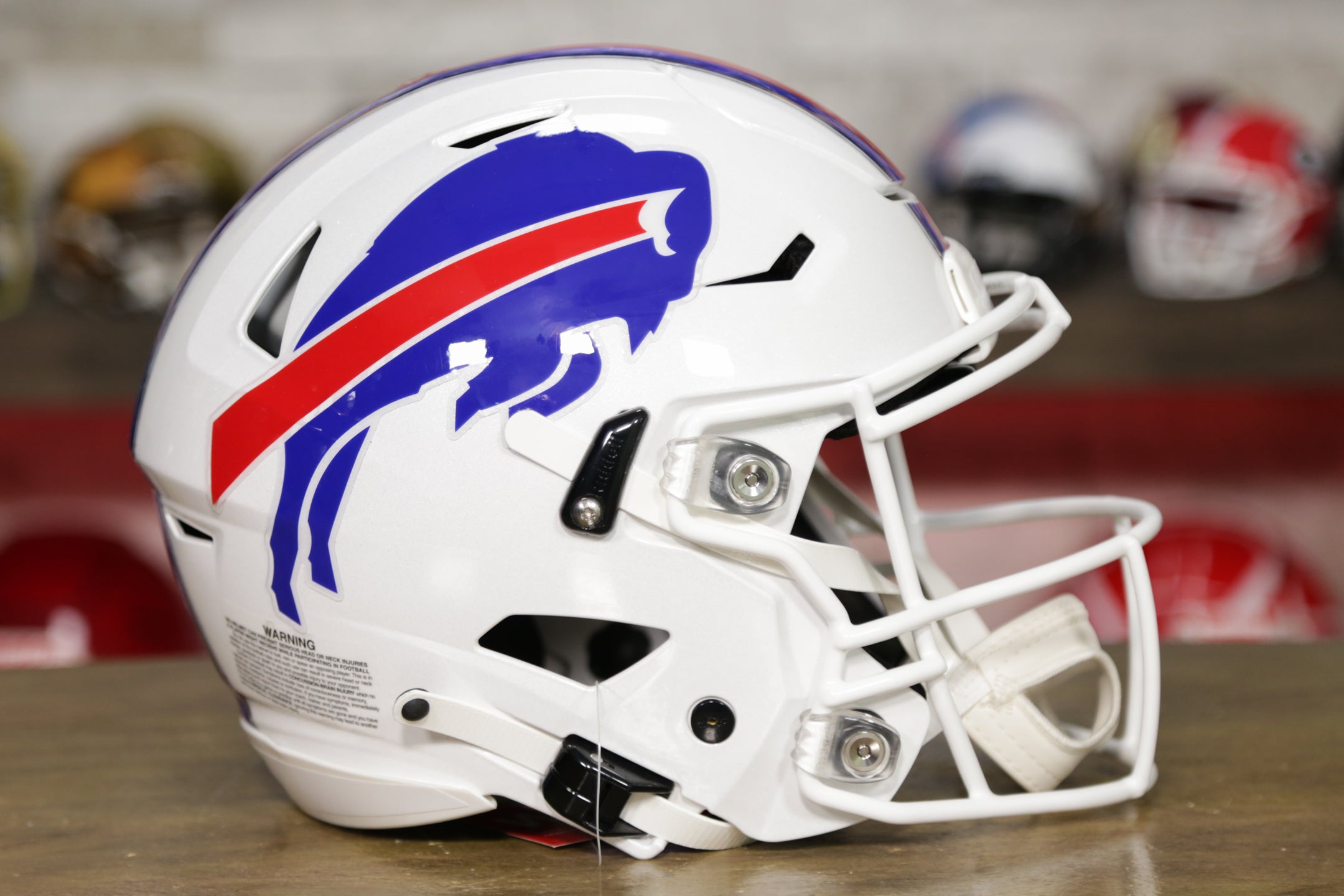 buffalo bills standing buffalo helmet