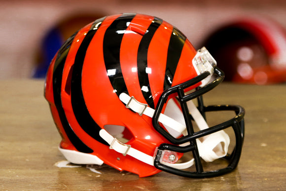 Trey Hendrickson Signed Cincinnati Bengals Speed Mini Helmet – TSE