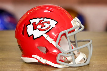 Kansas City Chiefs Riddell Speed Replica Helmet – Green Gridiron, Inc.