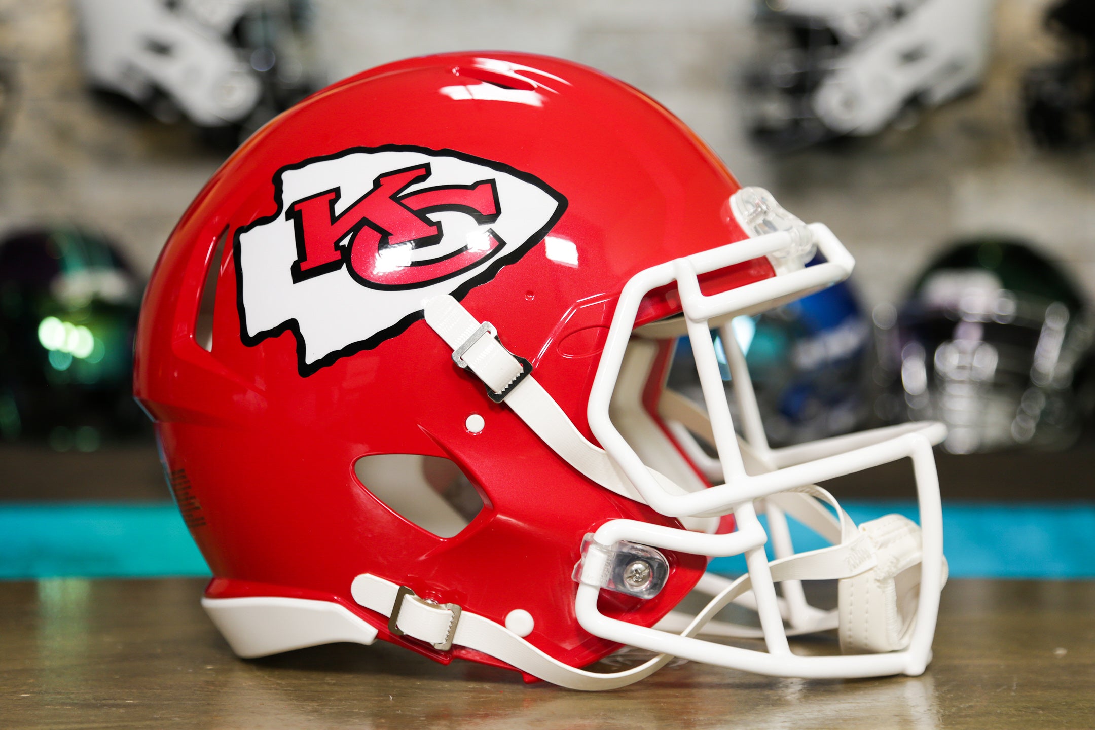 Kansas City Chiefs Riddell Speed Authentic Helmet – Green Gridiron, Inc.