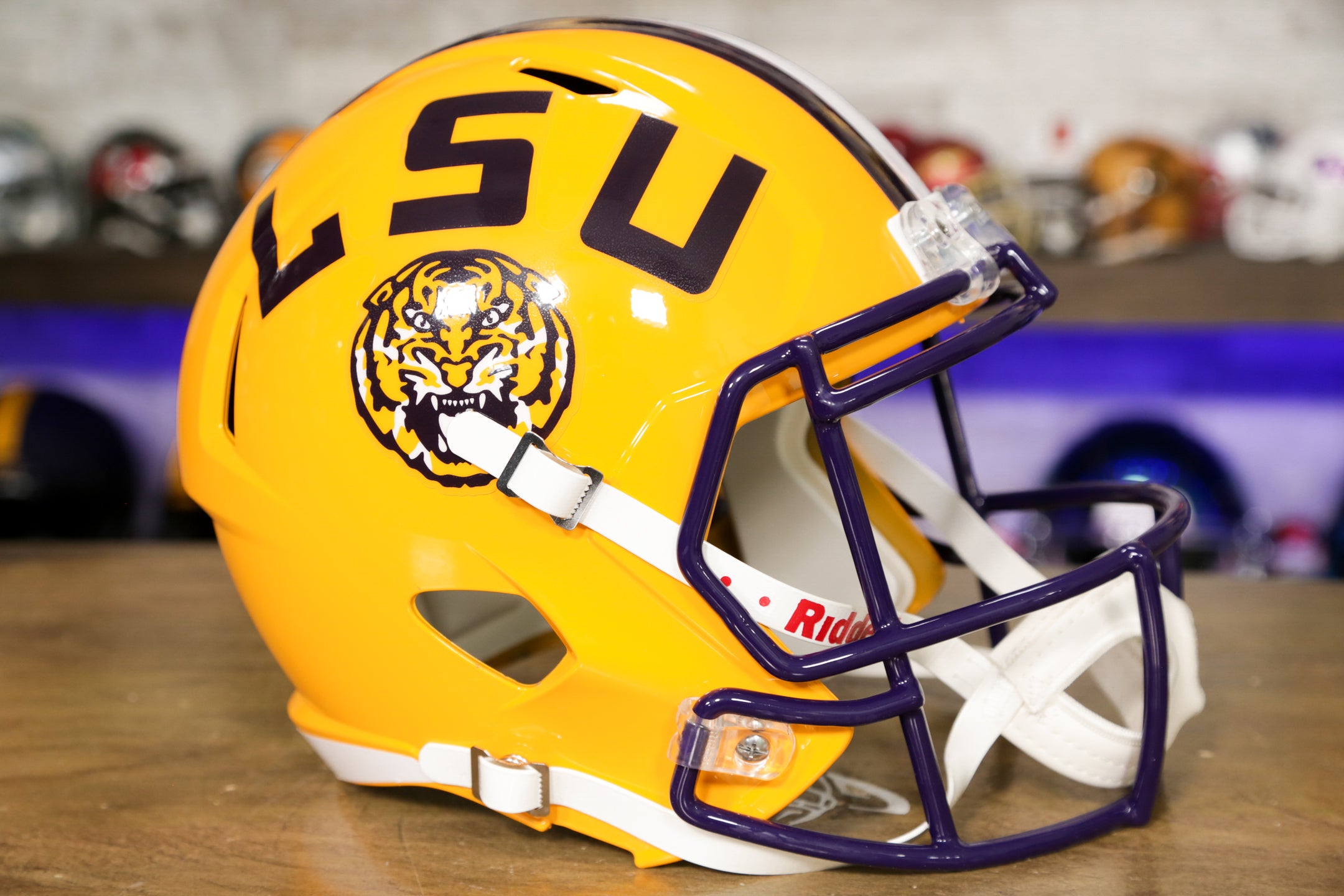 lsu tigers football helmet