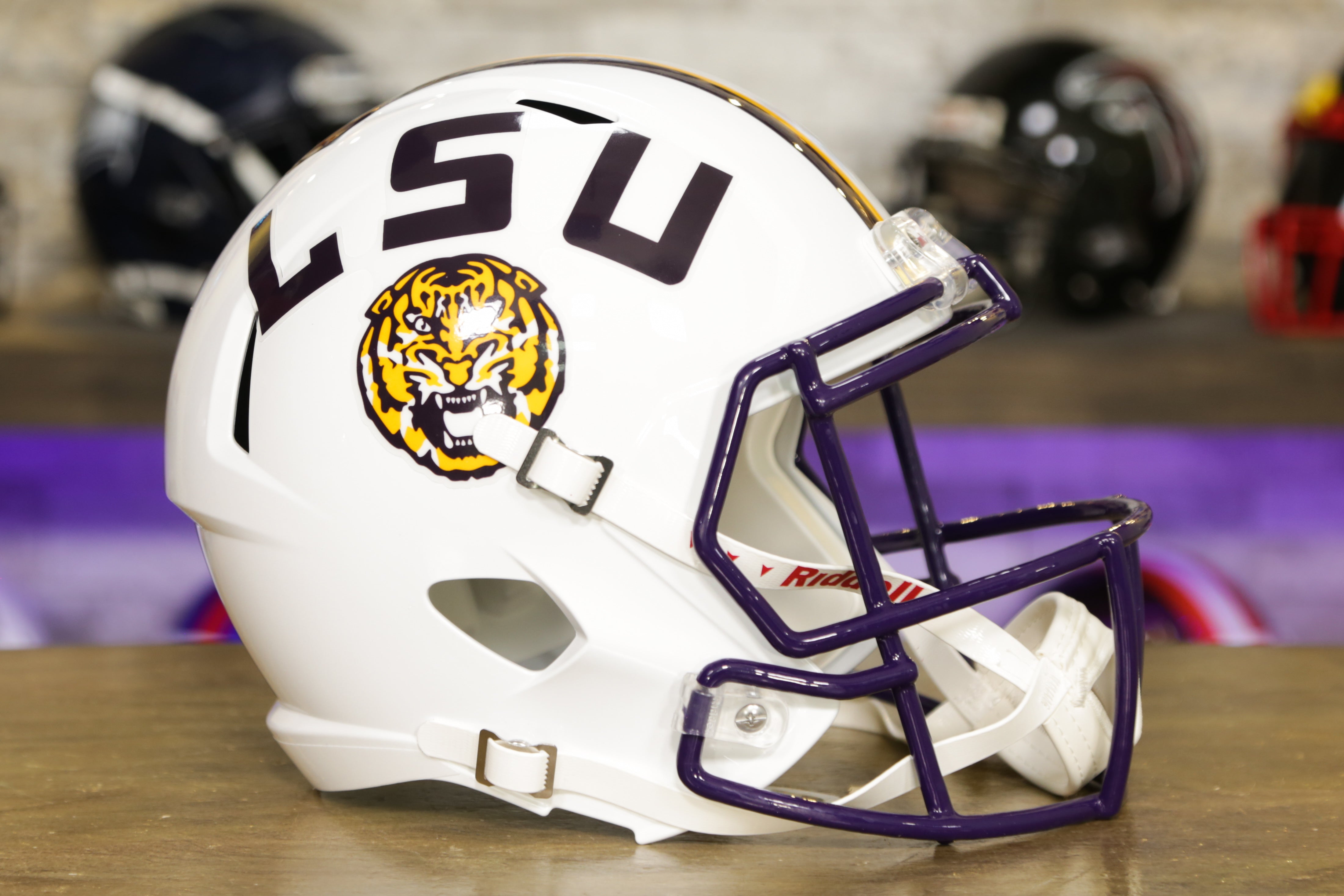 lsu tigers football helmet